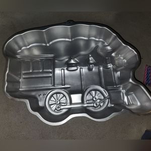 Wilton Train Cake Pan